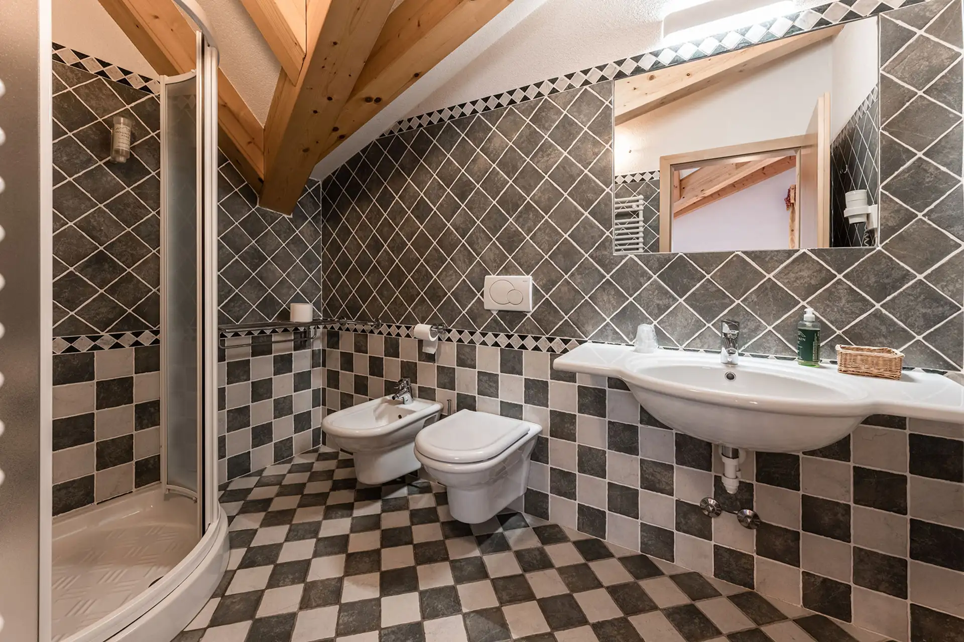 Camocina superior bagno