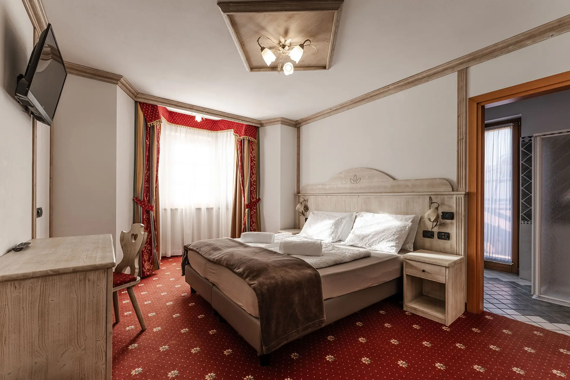 family-room-sasso-rosso